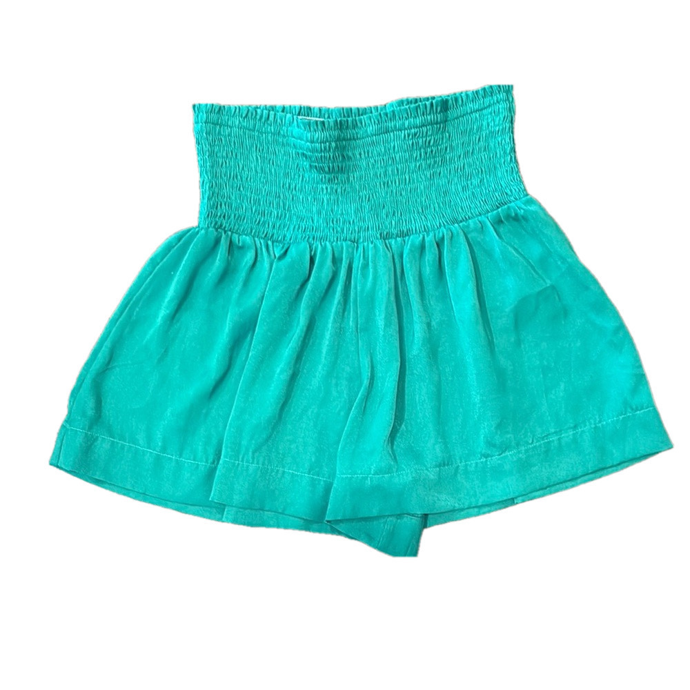 TCEC NWT Kelly green smocked waist shorts, small 🔵